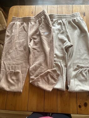 Nike Kids Sweatpants in Light Brown and Cream